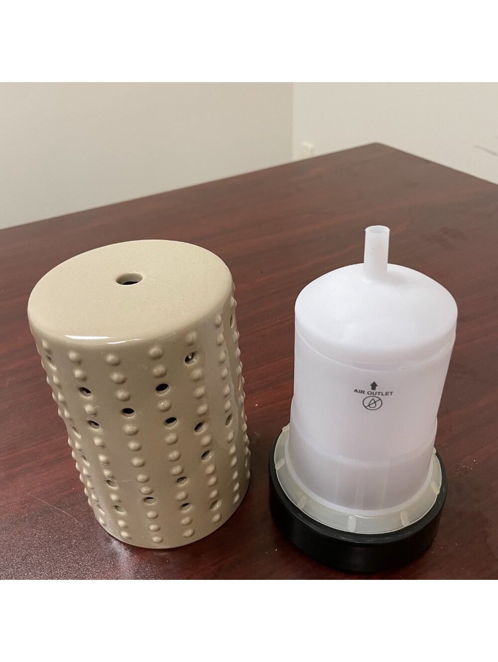 Ceramic Essential Oil Diffuser - Picture 2 of 4